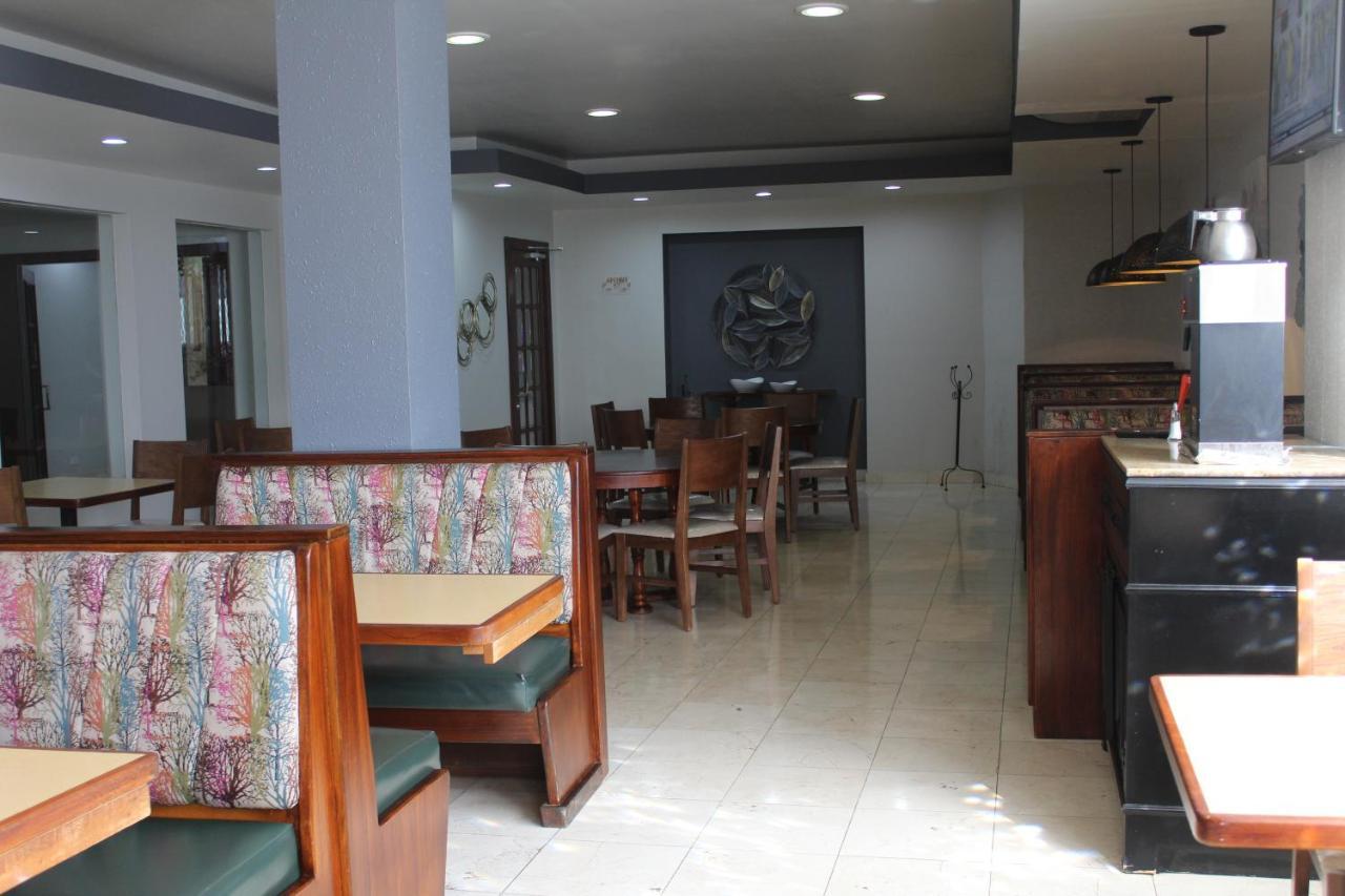 Hotel Adriana Hidalgo del Parral Bagian luar foto