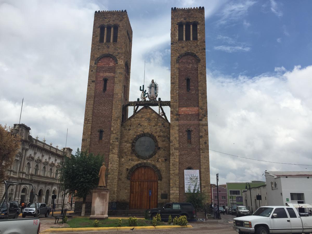 Hotel Adriana Hidalgo del Parral Bagian luar foto