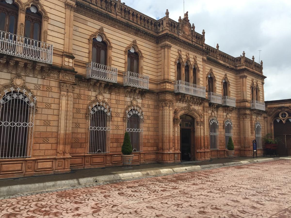 Hotel Adriana Hidalgo del Parral Bagian luar foto